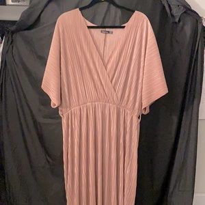 Light pink dress size 24 as two hoops don’t have the belt.